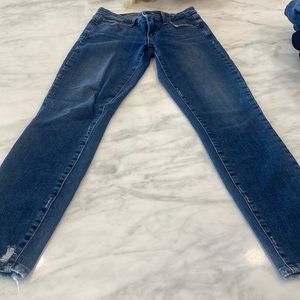 Paige blue skinny mid-rise jeans. Size 25
